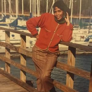 Meet your Posher, Clarissa